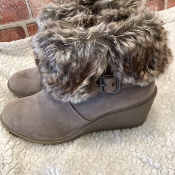 ANA Womens Taupe gray wedge Ankle boots size 10 - Picture 4 of 9